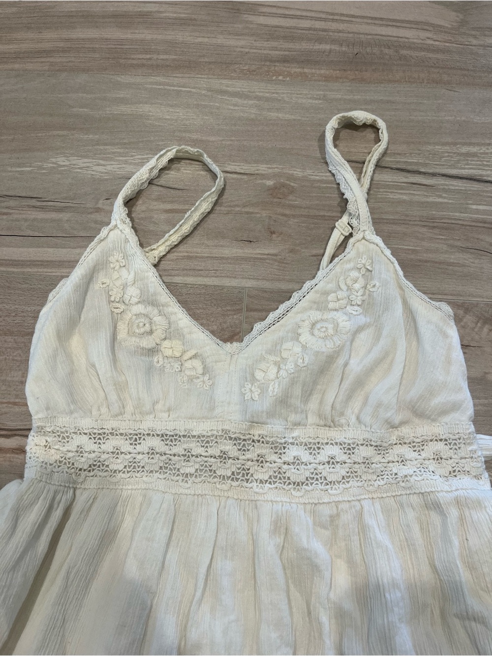 O'Neill Cream Lace-Trim Cotton Sundress - Picture 4 of 11